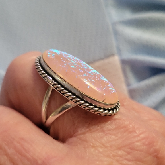 Pink Australian Opal and Sterling Silver Ring - Picture 4 of 10